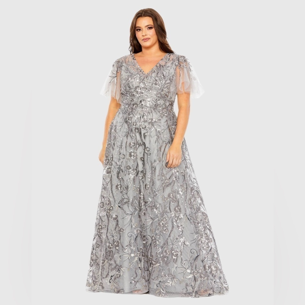 MAC DUGGAL 20469 NWT Silver High Neck Flutter Sleeve Embellished A-Line Gown